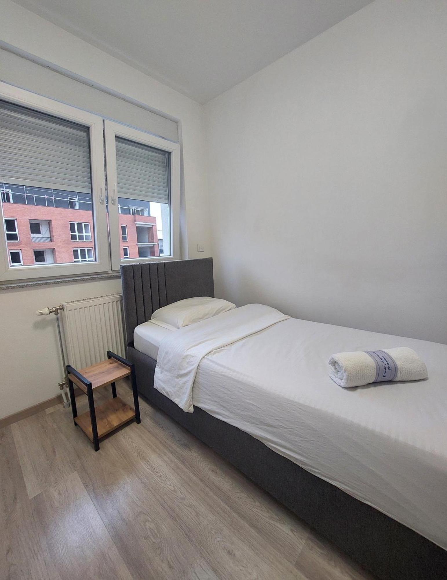 Private Apartments Prishtina Pristina Esterno foto